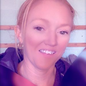 Meet your Posher, Robyn